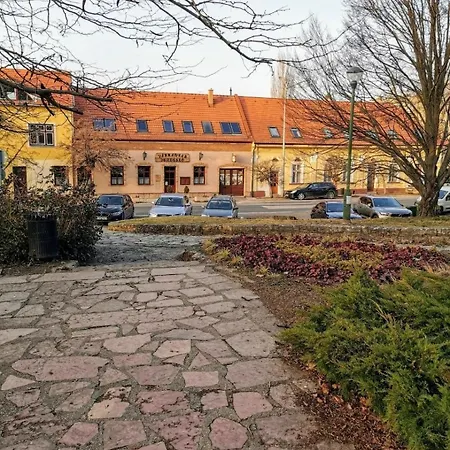 Lägenhet Bastya